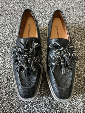 Women's Johnston & Murphy Gracelyn Tassel Loafers Black/Silver Size 7.5